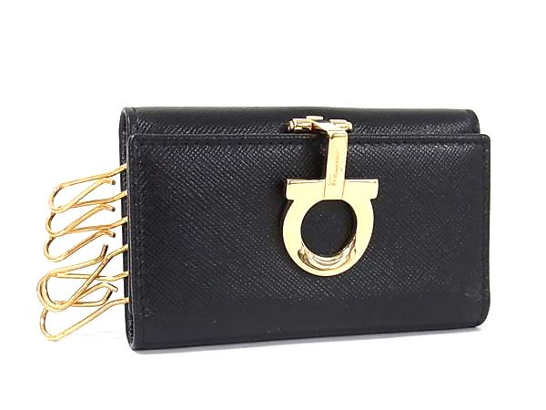 ■美品■ Salvatore Ferragamo フェラガモ ガンチーニ レザー 6連 キーケース 鍵入れ レディース メンズ ブラック系 DL8696