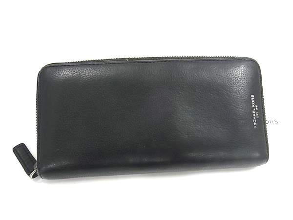 商品情報 ブランド名 MICHAEL KORS マイケルコース 状態ランク Bランク ライン カラーブラック系 素材 レザー サイズ(cm) W 約20cm　H 約10cm　D 約2.5cm サイズ(inch) ポケット外 ポケット×1　中 ポケット×4　札入れ×2　小銭入れ×1　カード入れ×8 付属品画像内にあるものが全てになります シリアル及び刻印 状態使用感　擦れ　汚れ押し跡　青錆小 □□□　状態ランクについて　□□□ 【N】　新品 【S】　未使用品（展示品など） 【A】　傷汚れが少なく状態の良い商品 【B】　程よい使用感や多少の傷、汚れはあるが程度良好の商品 【C】　使用感の他、目立つ傷や汚れが見れる商品 【D】　かなり大きな痛みがある難あり商品 ※記載させていただきました状態説明・ランクは、あくまで弊社基準にて判断したものとなります。 その為、個人差による主観の差が生じる場合も御座いますので、あらかじめご了承頂いた上で、ご検討下さいませ。 pleasure（株式会社peace）が販売しています。 出品中の商品につきましては全て正規品(本物）でございます。 （古物許可証第305521507463東京都公安委員会）