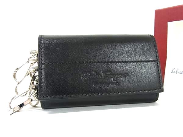 ■美品■ Salvatore Ferragamo フェラガモ レザー 6連 キーケース 鍵入れ レディース メンズ ブラック系 FQ4856