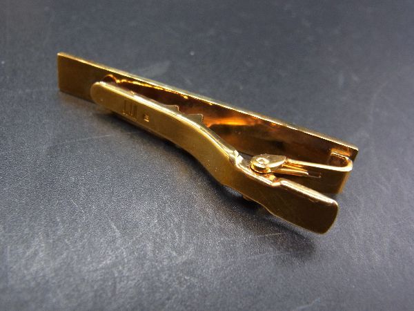■美品■ dunhill ダンヒル タイピン タイクリップ アクセサリー 紳士 ビジネス メンズ ゴールド系 DE3096