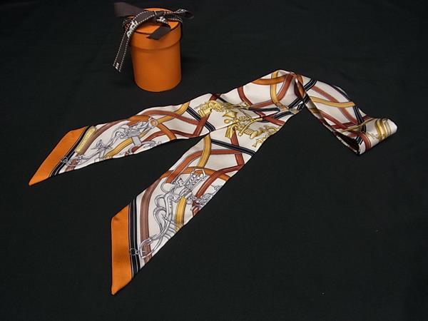 ■新品同様■ HERMES エルメス Harnais Legendaireツイリー シルク100% リボンスカーフ アイボリー系 HA9181