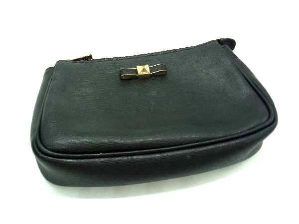 FURLA フルラ レザー ポーチ メイクポ