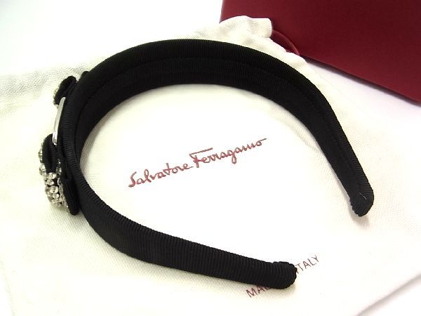 フェラガモ（カチューシャ） ■新品■未使用■ Salvatore Ferragamo フェラガモ ヴァラリボン キャンバス ビジュー カチューシャ ヘアアクセサリー ブラック系 AL2075