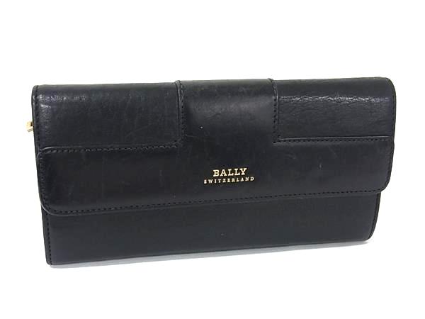 商品情報 ブランド名 BALLY バリー 状態ランク Bランク ライン カラーブラック系 素材 レザー サイズ W 約19.5cm　H 約9.5cm　D 約2cm ポケット中 ポケット×2　札入れ×2　小銭入れ×1　カード入れ×10以上 付属品画像内にあるものが全てになります シリアル及び刻印 状態使用感　擦れ　汚れ小内部破れ小 □□□　状態ランクについて　□□□ 【N】　新品 【S】　未使用品（展示品など） 【A】　傷汚れが少なく状態の良い商品 【B】　程よい使用感や多少の傷、汚れはあるが程度良好の商品 【C】　使用感の他、目立つ傷や汚れが見れる商品 【D】　かなり大きな痛みがある難あり商品 ※記載させていただきました状態説明・ランクは、あくまで弊社基準にて判断したものとなります。 その為、個人差による主観の差が生じる場合も御座いますので、あらかじめご了承頂いた上で、ご検討下さいませ。 pleasure（株式会社peace）が販売しています。 出品中の商品につきましては全て正規品(本物）でございます。 （古物許可証第305521507463東京都公安委員会）