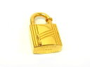 ■美品■ HERMES エルメス ANNEE ARBRE 1998年限定 樹液 カデナ 南京錠 チャーム ネックレストップ アクセサリー ゴールド系 FK423...