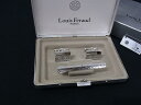 ■美品■ Louis Feraud ルイフェローカフスボタン カフリンクス ネクタイピン アクセサリー 2点セット メンズ シルバー系 DI5406