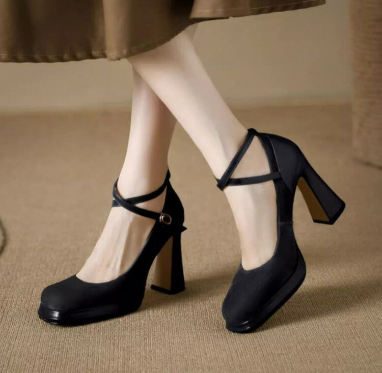 アンクルストラップ付 パンプス レディース スクエアトゥ ハイヒール チャンキーヒール 太ヒール 靴 シューズ シンプル 女子靴 オフ 歩きやすい 疲れにくい ...