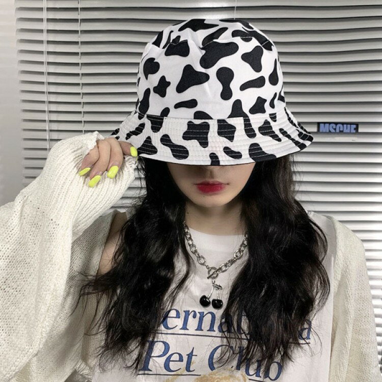 【期間限定2点購入で300円OFF!】バケットハット ダルメシアン柄 牛柄 帽子 リバーシブル 白 黒 ダンス 衣装 ヒップホップ コスチューム 韓国ファッショ...