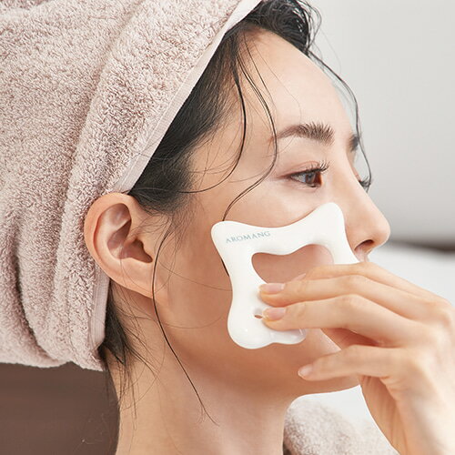 AROMANG アロマン かっさ カッサプレート 韓国 お風呂 頭皮マッサージ 肩こり 足ツボ 足 マッサージ かっさ オイル カッサ オイル 首 突起 太もも 美容 ボディ 小 ミニ マッサージ ボディオイル フェイスオイル セルライト 美顔 顔 頭 マッサージオイルのサムネイル