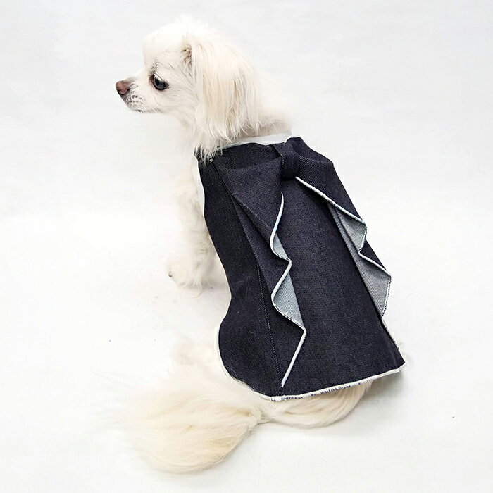 プリマリボンワンピース型紙です。 サンプル画像は小型犬用型紙を使用しました。【デザインの特徴】背中の大きなリボンが特徴のワンピースが製作出来る型紙です。前開きで袖ぐりと首回りはパイピングで仕立てます。【サンプル使用生地】 ストレッチデニムを使用して製作しています。【縫製】 パイピングを使用します。巻きロックを使用します。ボタンを使用します。型紙の印刷タイプを下記の2種類からお選びください。 【ばらばら印刷】 　各サイズの線が重なっていないので、型紙をカットしてそのままご利用いただけます。 【eco印刷】　各サイズの型紙の線が重なって印刷されているので用紙が少なくすむエコタイプの型紙です。 【内容物】 型紙、縫製手順書 ※※※型紙は返品、交換不可商品です。※※※サイズや個数等お確かめの上、ご購入をお願いいたします。 サイズ詳細は下記をご覧下さい。【1】OP-8492 【型紙サイズ】XXL&XXXL&中型XS&中型XS+ 【BASIC型紙寸法】首回り37.8〜42.2cm胴回り52.0〜58.0cm着丈33.5〜37.3cm 【対応犬種】中型犬向け型紙 【2】OP-8493 【型紙サイズ】中型S&中型M&中型ML&中型L 【BASIC型紙寸法】首回り43.6〜48.0cm胴回り60.0〜66.0cm着丈38.6〜42.5cm 【対応犬種】大きな中型犬向け型紙 【3】OP-8494 【型紙サイズ】中型XL&大型XS&大型S&大型SM 【BASIC型紙寸法】首回り49.5〜53.8cm胴回り68.0〜74.0cm着丈43.8〜47.6cm 【対応犬種】大型犬向け型紙