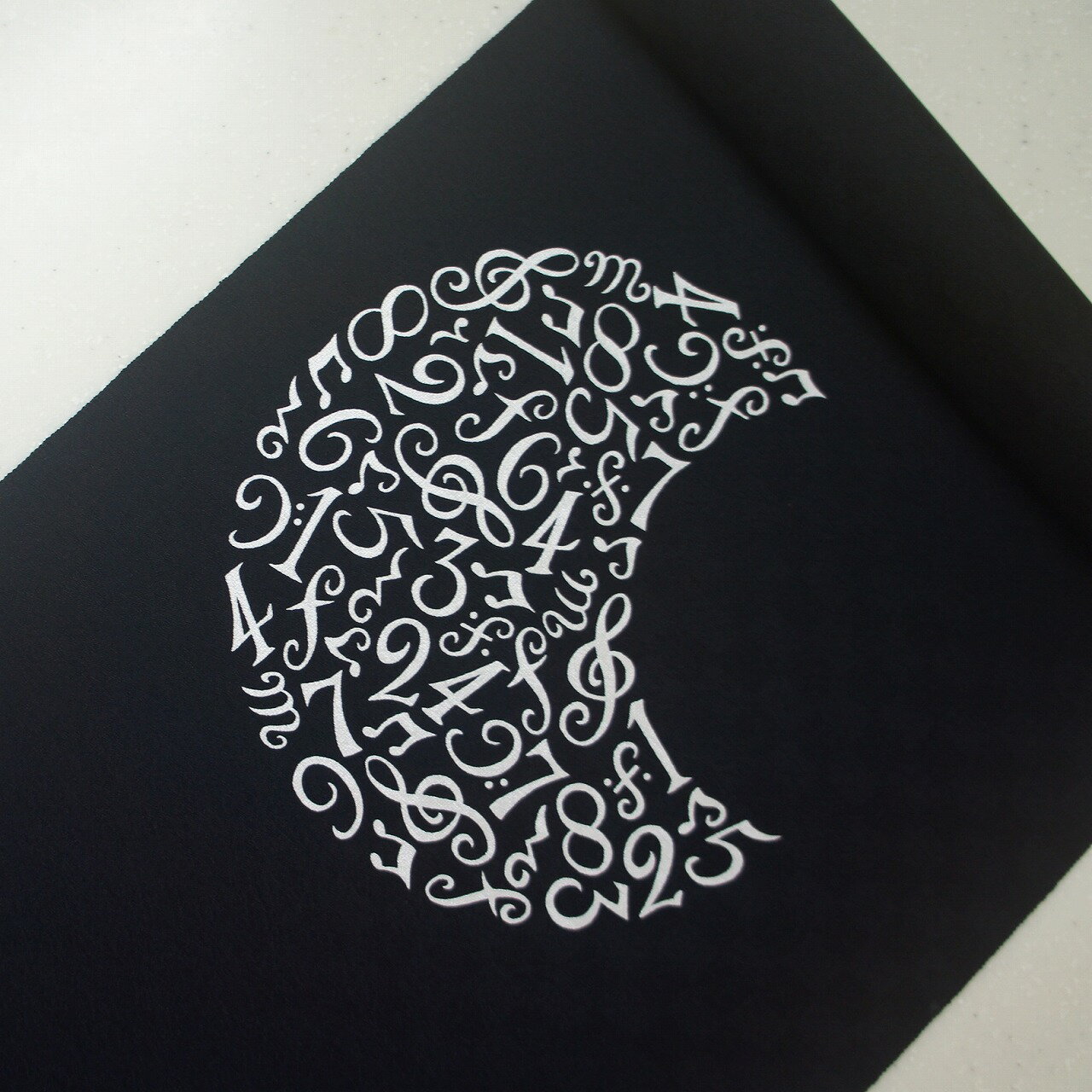 正絹紋意匠染帯 ムーン柄 染帯 黒地