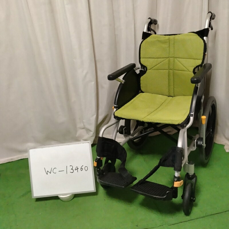 【メーカー】 松永製作所【名称/型式】ネクストコア NEXT-21B【機能/特徴】スタンダードタイプ材質：アルミ自走or介助：介助式背折：有介助ブレーキ：有肘上：無フットスイング：無【サイズ】全幅：54cm全長：93.5cm座幅：40cm座奥行：38cm前座高：43cmタイヤサイズ: 前6/後16in重量：10.8kg【状態】弊社査定：Bランク品《キズや汚れ、部品欠品のある中古品》座部にシミ、背部にほつれ、前輪使用感大【注意】・中古品につき、現物と写真が多少異なる場合があります。（画像は、代表画像です。）・こちらの商品の送料サイズ区分は「200サイズ」です。・中古品のため、取扱説明書や組立工具等は付属していないものもございます。