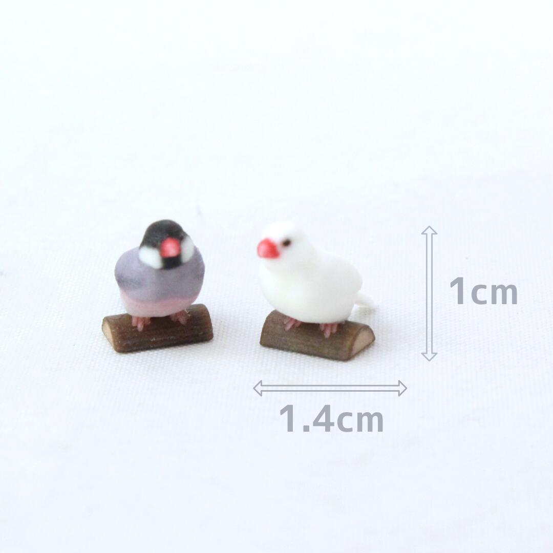 【azuki】Partner's 97 文鳥(寸法：幅0.7cm×高1cm×奥行1.4cm)