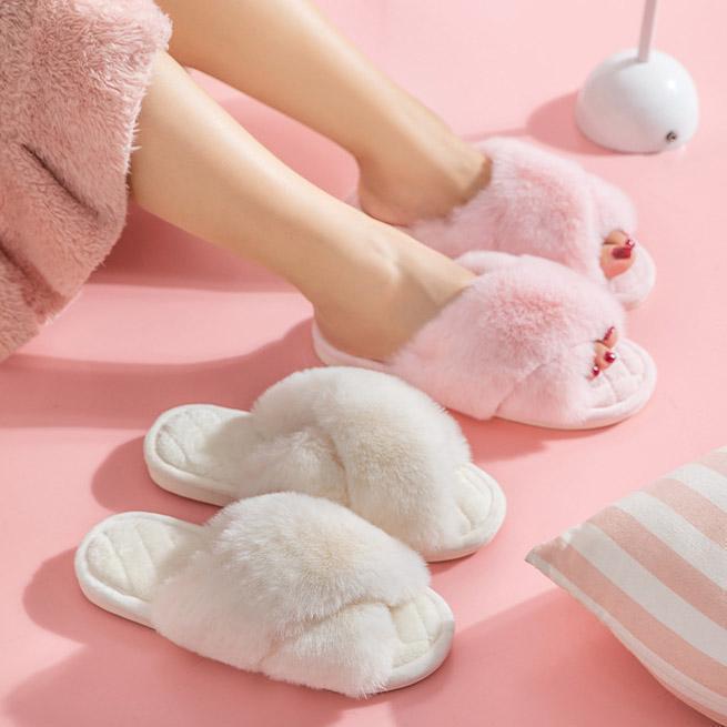 レディース フラットサンダル ファーサンダル スリッパ 歩きやすい サンダル ミュール ぺたんこ 秋 冬ファー 靴 秋冬新品 痛くない もこもこ ふわふわ もこもこ