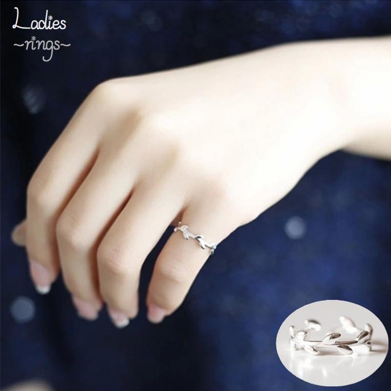 指輪 リング レディース アクセサリー ジュエリー 木 枝 葉 調整可能 開口 シルバーカラー ギフト プレゼント 贈り物 ファッション 小物 おしゃ