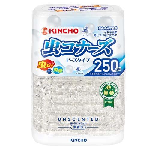 【虫コナーズ ビーズタイプ 250日 無香性の商品詳細】 ●消臭剤、不快害虫忌避剤。殺虫成分不使用。イヤな虫を寄せつけないために。虫よけ＆消臭 ペットのニオイにも。 ●香り気にならない無香性。 ●金鳥独自の虫よけLTA処方：自分で動くことのできない植物は身を守るために虫の嫌がる香りの成分を放出します。その成分を研究し、効果的に配合したのが虫よけ「LTA処方」です。LTA処方とは、成分の頭文字をとったものです。(L：リナロール、T：テルピネオール、A：アリルエステル)リナロールはシロバナムシヨケギクともいわれる虫よけ植物である除虫菊に、テルピネオールは月桂樹やローズマリーなどに、アリルエステルはパイナップルやイチゴなどに含まれており、虫よけ効果があることが確認されています。 ●「自然界に存在する虫よけ植物」を研究。その仕組みを製品に応用しました。 ●植物に含まれている虫よけ成分(リナロール、テルピネオール、アリルエステル)を配合した香料によるLTA処方。虫(ユスリカ、チョウバエ)を寄せ付けません。 ●緑茶抽出成分配合で気になる玄関臭、ペットのニオイもすっきり消臭。 ●適用害虫：ユスリカ、チョウバエ ●使用期間：約250日間。但し、風などの使用環境により異なります。 【使用方法】 ★使用方法 1.シュリンクフィルムをはがし、外蓋を外します。 2.中のシールをはがします。 3.外蓋を再度ボトルにパチッとはめてください。 ★使用の目安 玄関やお部屋に1個 【成分】 有効成分：香料(テルピネオール、リナロール、アリルエステル配合)香料(ハーブ成分)、緑茶抽出物、吸水性樹脂、界面活性剤(非イオン)、エタノール 【注意事項】 ★使用上の注意 ・本品は食べられません。 ・誤って食べると、気管に入るなど重症になるおそれがあるので、小児や認知症の方などの手の届かないところに置くなど、特に注意してください。 ・本品は殺虫成分を含んでいません。 ・用途以外には使用しないでください。手についた場合は水でよく洗い流してください。 ・液が皮膚についたときは水でよく洗い流してください。 ・誤って口に入れた場合は、口に残っているビーズを取り出してください。異常がある場合は、本品をもって医師にご相談ください。 ・使用中気分が悪くなった場合は直ちに使用をやめ、速やかに換気してください。 ・倒れないようにお使いください。ビーズがこぼれることがあります。 ・取扱いの際、外蓋だけを持つとボトルが外れてビーズがこぼれる場合がありますので、ボトル部分をお持ちください。 ・振ったり、倒したりしないでください。 ・こぼれた場合はシミになる事があるので速やかに拭き取ってください。 ・小児やペットの届かない所でご使用ください。 ・高温になる場所や直射日光の当たる場所では使用しないでください。 ・排水口がつまることがあるので、絶対にビーズは流さないでください。 ・中身のビーズが減り、小さくなったら交換してください。 虫コナーズ ビーズタイプ 250日 無香性 虫コナーズ ビーズタイプ 250日 無香性に関する詳細なお問合せは下記までお願いします 大日本除虫菊 550-0001 大阪府大阪市西区土佐堀1-4-11 06-6441-1105|【お買い上げ前にお読みください】※パッケージデザイン等が予告なく変更される場合もあります。※商品廃番・メーカー欠品など諸事情によりお届けできない場合がございます。※お取り寄せ商品についてお取り寄せ商品の記載がある場合在庫がある場合は即時発送いたしますが、お取り寄せの場合は5〜10日以上お時間がかかる場合がございます。納期につきましてはお気軽にお問合せください。またお取り寄せ商品のご注文後のキャンセルは出来ません。※商品は店頭販売商品もございますので、照明によりパッケージが色あせしている場合がございます。※宅急便以外の発送方法について、お客様への送料の負担軽減のため、厚みの関係により、パッケージ裏の空洞部分を潰して発送する場合がございます。ギフト用などの場合は発送を宅急便をご指定ください。※こちらの商品は沖縄県より発送いたします。発送元住所：〒903-0801 沖縄県那覇市首里末吉町4-1-2◆上記注意事項をあらかじめご了承いただき、ご購入ください。◆ご不明な点はお気軽にお問合せください。広告文責：(有)みなと薬品　TEL:098-988-9800