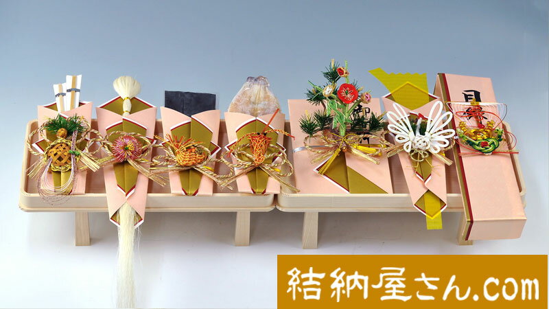 【結納フェア商品 ポイント2倍】結納-関東式 結納品-関東式孔雀白木台7点セットスタイル2(毛せん付)