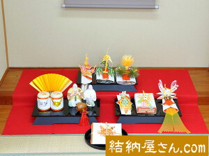 【結納フェア商品　ポイント2倍】結納 -九州式結納品-琥珀(こはく)黒塗台セット【九州仕様スタイル2（高砂人形）】(毛せん付)