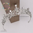 ティアラ パール ラインストーン ウェディング ブライダル ウエディング アクセサリー ジュエリー 小物 結婚式 花嫁 挙式 二次会 ヘアアクセサリー パーティー
