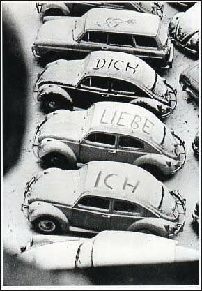 ポストカード モノクロ写真「愛してるを伝える車の風景 」105×150mm メッセージカード 郵便はがき ビンテージ ヴィンテージ 年代物