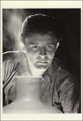 ポストカード モノクロ写真「ジェラール・フィリップ」(男性俳優)105×150mm メッセージカード 郵便はが..