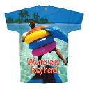 Tシャツ型ダイカットポストカード カラー写真「We are very busy here！」150×150mm サマーカード ブルー 海 浮輪 メッセージカード 夏物 暑中見舞い(T-612)