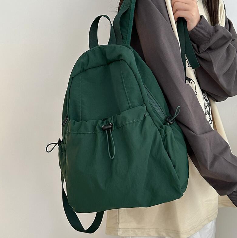 送料無料ナイロンカジュアルリュック バッグ リュック ナップザック 軽いリュック ユニセックス 男女兼..