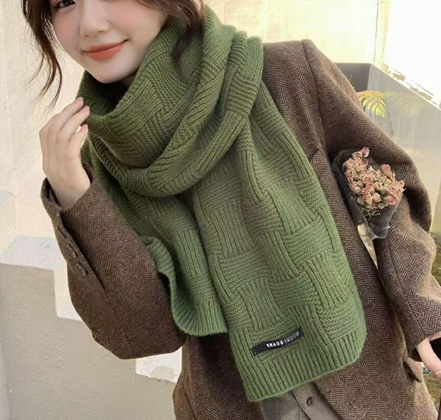 レビュー特典専用商品 使いやすい小さめミニマフラー★ しっかり暖か♪ もっちり柔らかニット ふわふわ タグデザイン ベーシック ストール ネックウォーマー ミニ ショート レディース メンズ 高校生 制服 通勤 通学 無地 シンプル 冬 あったか 暖かい 防寒 かわいい