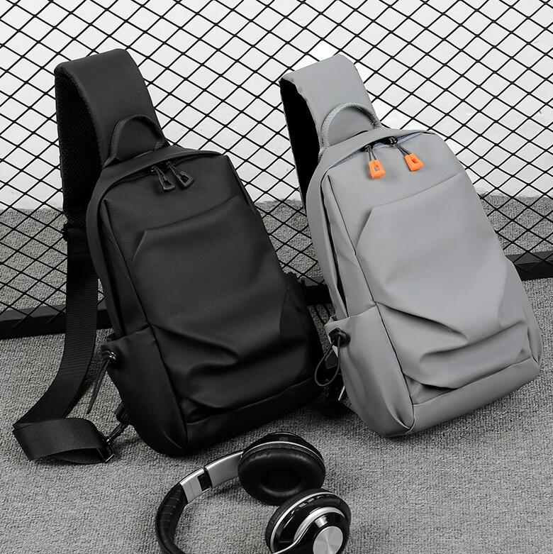 Rakuten - 【送料無料】ボディバッグ メンズ ワンショルダー バッグ 軽量 USBポート スポーツバッグ ナイロン ショルダーバッグ 斜め掛け 自転車 ボディーバック 超撥水 ボディバッグ メンズ ワンショルダー 撥水 ナイロン bodybag 旅行 通勤 通学