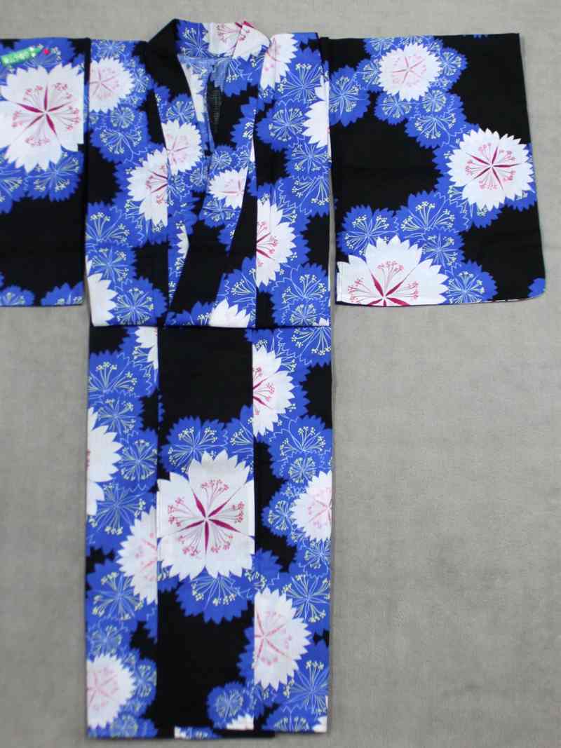 アウトレットゆかた　sk-110 なでしこ柄・黒地