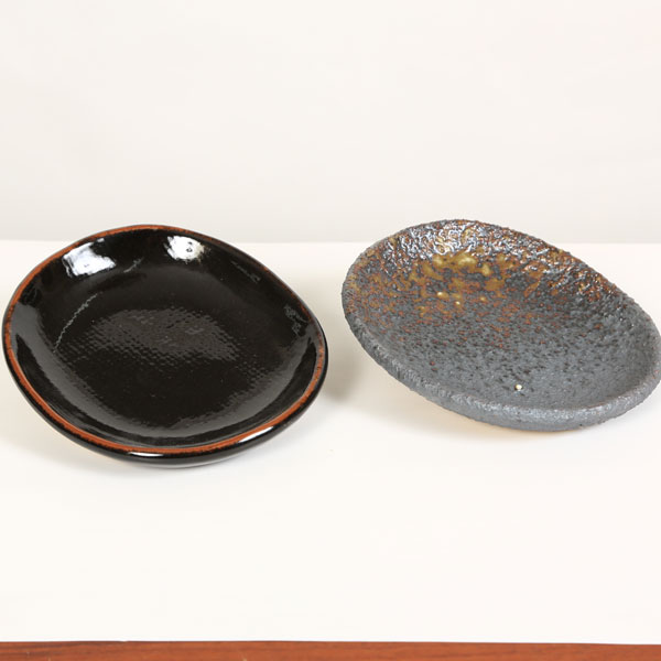 苔玉受け皿：国産益子焼　楕円変形皿*資材