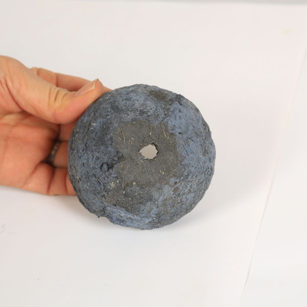 鉢：国産手造り丸鉢3号（流木チップ入り）*資材