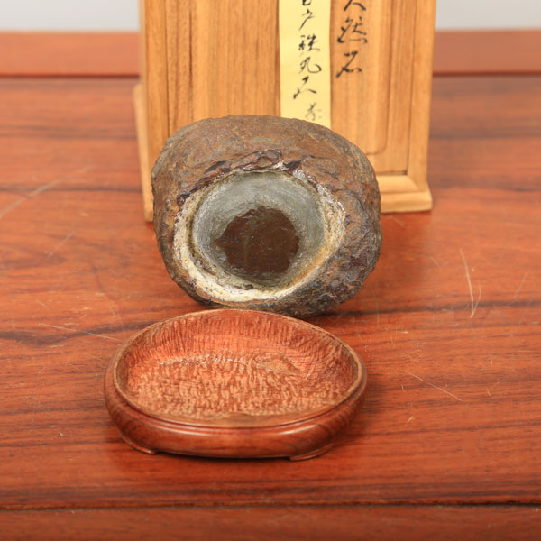 水石：室戸鉄丸石『茶ノ湯』【現品】*資材