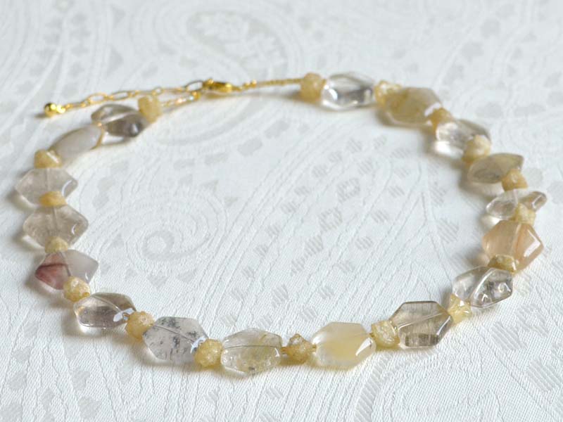 【全品ポイント5倍】 ルチルクォーツ イエローガーネット ネックレス ショート ボリューム 天然石 ユキコ オオクラ ブランド レディース ジュエリー 送料無料 1月誕生石のサムネイル