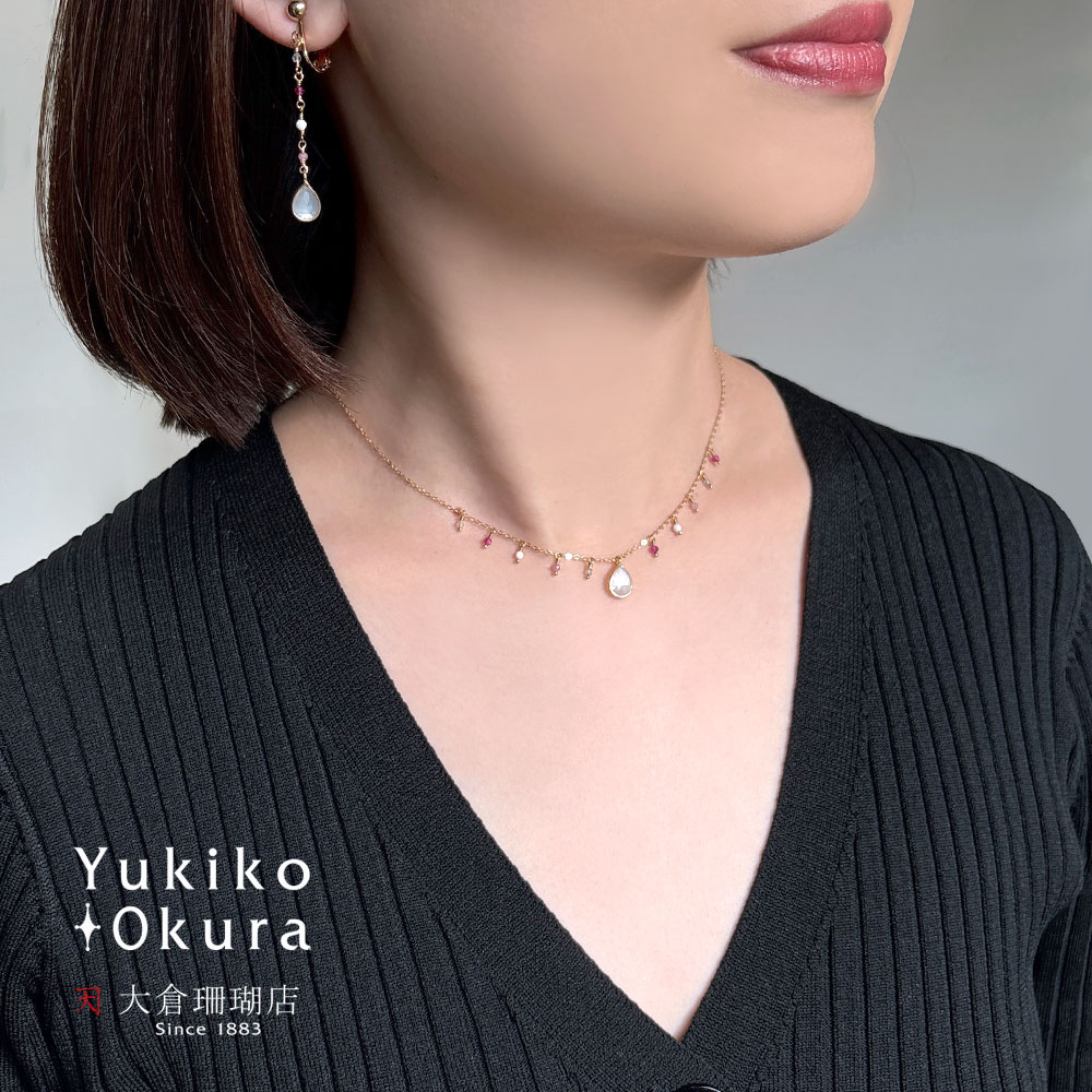 ホワイトムーンストーンネックレスピ...