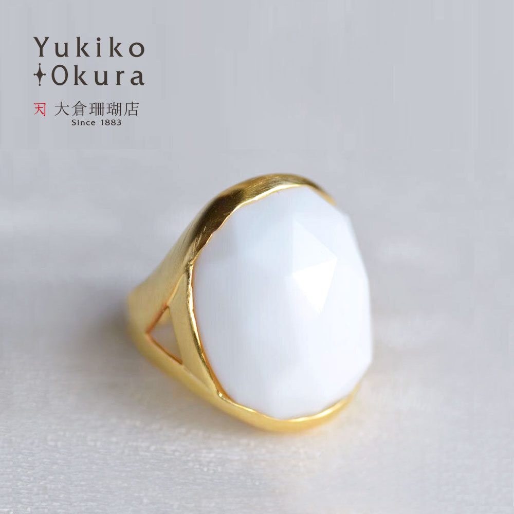 ホワイト模造石 リング シルバー SV925 ゴールドカラー つや消し仕上げ ボリューム 大ぶり ユキコ オオクラ ブランド レディース ジュエリー 送料無料
