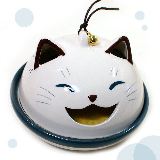 猫の平型蚊遣器 笑み猫 蚊遣り器 薬師窯 日本製 蚊取り線香鉢 蚊取り線香立て 蚊取り線香ホルダー 蚊取り線香スタンド 蚊取り線香入れ 蚊遣り器 虫除け 虫よけ ギフト 猫雑貨 ネコグッズ ねこ キャットのサムネイル
