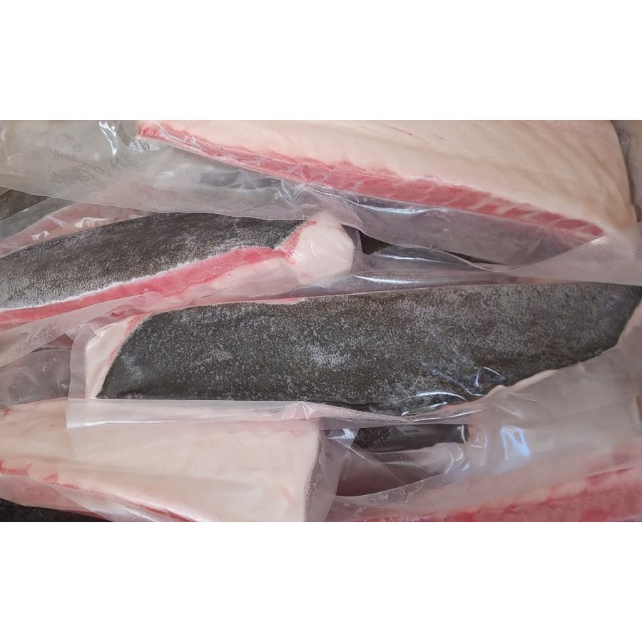 【不定貫】国産 養殖ブリロイン 約15kg(背腹セット) kg3,200円税別 加熱用 業務用 ヤヨイ