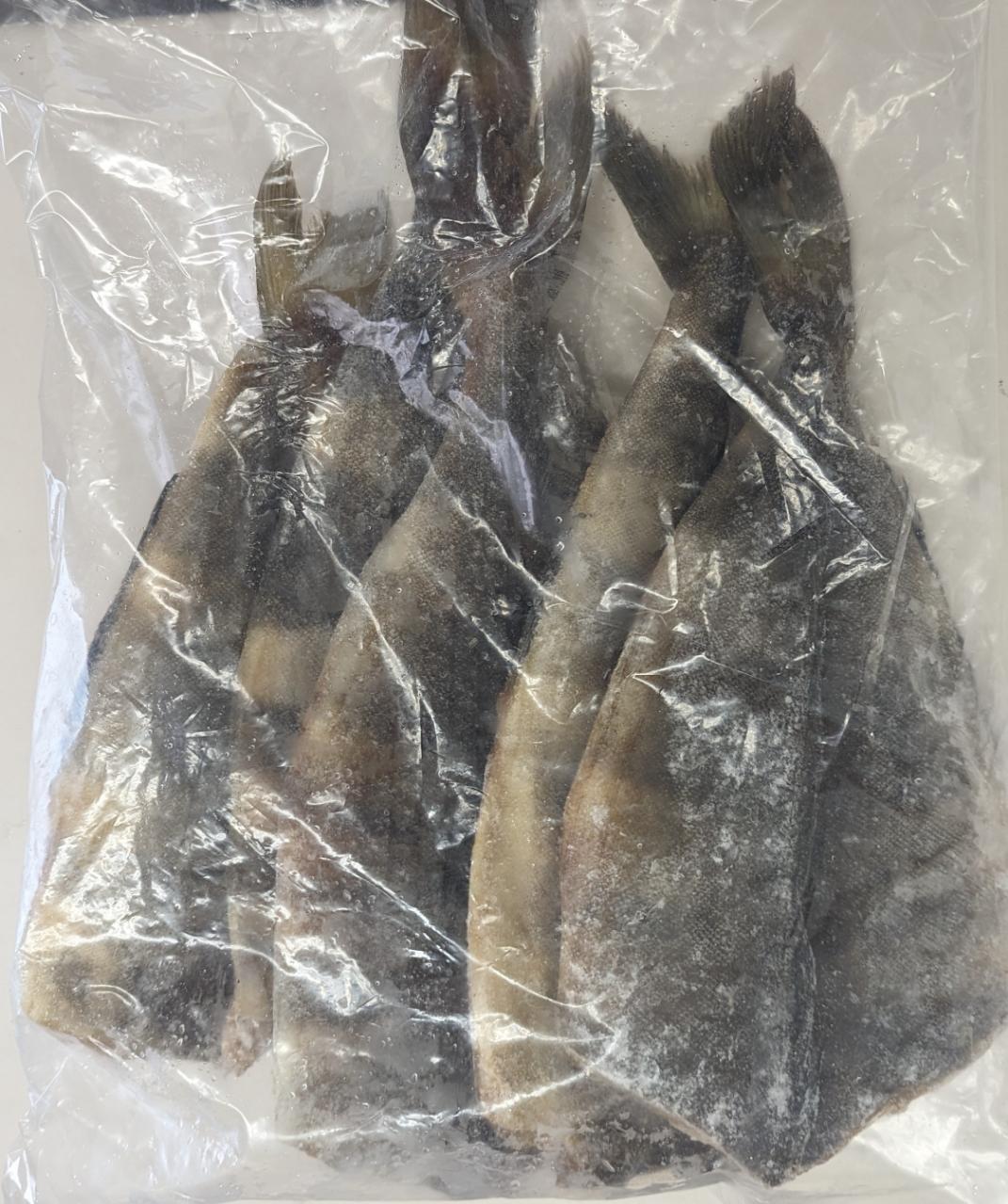 縞ほっけ開き干し( 無頭 ) 60枚(枚約280~350g)枚370円税別 業務用 ヤヨイ 冷凍 ※他に100枚(枚180~240g)も選べます