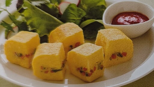 ケイエス 国産野菜入りオムレツ カット済 300g(18個)×32P(P460円税別)冷凍 業務用 ヤヨイ ケイエス 国産野菜入りオムレツ カット済 300g(18個)×32P(P460円税別)冷凍 業務用 ヤヨイ