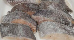 海外産 骨無 助宗鱈切身 60g×200枚(枚78円税別)冷凍 業務用 ヤヨイ ※下記に各サイズ(70~80g)記載させて頂いています。 海外産 骨無 助宗鱈切身 60g×200枚(枚78円税別)冷凍 業務用 ヤヨイ ※下記に各サイズ(70~80g)記載させて頂いています。