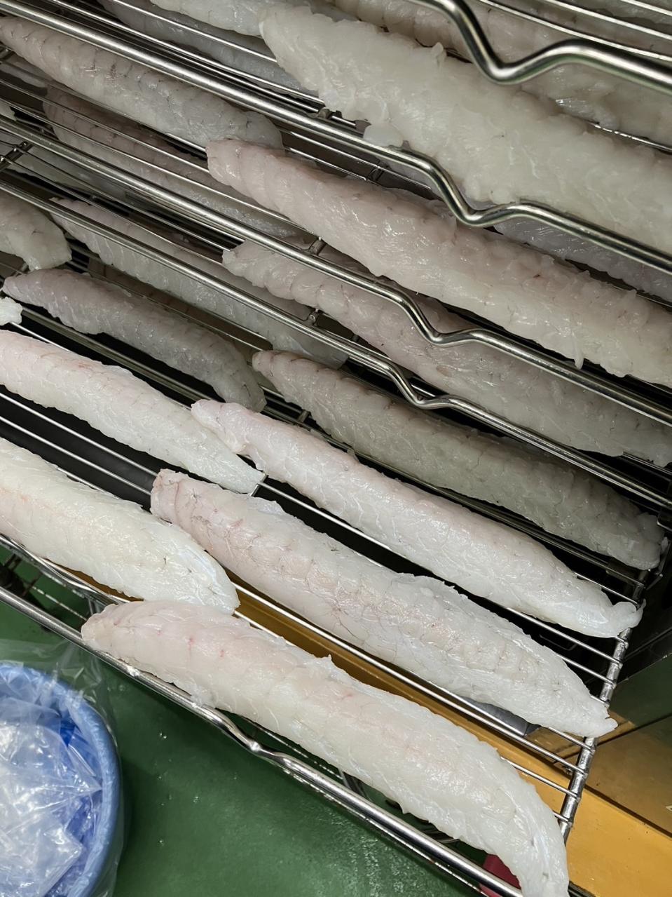 国産　天然活〆　マフグフィーレ　1Kg（5入）×15P（P7,600円税別）冷凍　業務用　ヤヨイ yukiyoshi84-e-10002768 品揃え豊富!業務用食品問屋ヤヨイ サンプル画像2