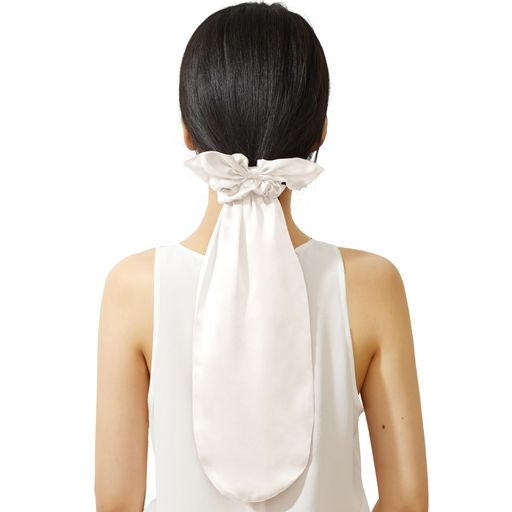 LILYSILKシルクシュシュシャイニーポニーキャップナイトキャップ毛先100%美髪ポニーロングヘア毛先シルクヘアキャップシュシュ付髪の毛優しい守るかわいい美容(ナチュラルホワイト)(4.0)