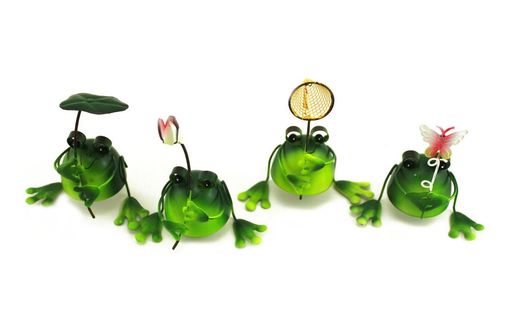 NAISSANT幸運をよぶ4匹のかわいい小さなカエル置物プチプレゼントインテリアに最適ブリキの蛙オブジェ(葉っぱ&ちょうちょ&花&あみ)