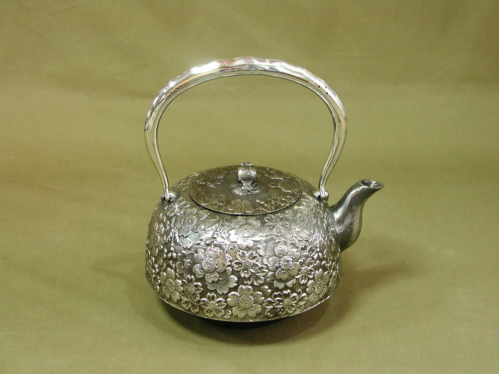 南部鉄瓶　平南部桜　小