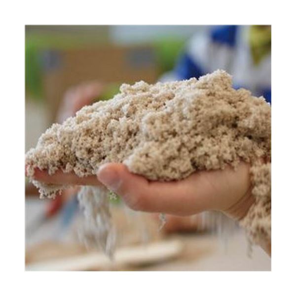 夢の小屋の（まとめ）ラングス キネティックサンド 2LB 1個【×5セット】 手を汚さずに、驚くほど滑らかな感触を味わえる 不思議な触感の魅力を凝縮した、まとめ買い お徳用 セット （まとめ）キネティックサンド マジカルスムース 2ポンド 1個【×5セット】｜アングル2