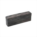 木材を横に置いたような、フラットな形状。サイズ平均サイズ(1個当たり):D6×H10×L30cm個装サイズ：25×35×20cm重量個装重量：21600g素材・材質コンクリート生産国マレーシア※立型タイプは高さがあるため、地面に置くだけでは不安定で危険です。下部を地面に埋めたり、コンクリートやモルタルを利用するなど、必ず固定した上でご利用下さい。木目パターン・塗装は写真と異なる場合がありますのでご了承下さい。 ※装飾用としての強度設計のため、重量物を置いたり、人や車が乗る等のご使用は避けて下さい。コンクリート製品のため、水の当たる場所では時間経過と共に白華現象が起こります。 ※白華(エフロレッセンス)について 雨や水の当たる場所で使用される場合、セメント分が染み出して白華(エフロレッセンス)と呼ばれる現象が起きます。 製品自体に悪影響はありません。 これを防止する場合は市販されている「白華防止剤」などをご利用頂くか、一度出てしまった場合はよく水洗いする等で対処できます。 ※モニターの設定や撮影の都合などにより、実際の商品と色味や素材の見え方が異なる場合がございます。あらかじめご了承ください。アンティークウッドの雰囲気を持った花壇ブロック8個!※立型タイプは高さがあるため、地面に置くだけでは不安定で危険です。下部を地面に埋めたり、コンクリートやモルタルを利用するなど、必ず固定した上でご利用下さい。木目パターン・塗装は写真と異なる場合がありますのでご了承下さい。※装飾用としての強度設計のため、重量物を置いたり、人や車が乗る等のご使用は避けて下さい。コンクリート製品のため、水の当たる場所では時間経過と共に白華現象が起こります。※白華(エフロレッセンス)について雨や水の当たる場所で使用される場合、セメント分が染み出して白華(エフロレッセンス)と呼ばれる現象が起きます。製品自体に悪影響はありません。これを防止する場合は市販されている「白華防止剤」などをご利用頂くか、一度出てしまった場合はよく水洗いする等で対処できます。※モニターの設定や撮影の都合などにより、実際の商品と色味や素材の見え方が異なる場合がございます。あらかじめご了承ください。木材を横に置いたような、フラットな形状。fk094igrjs