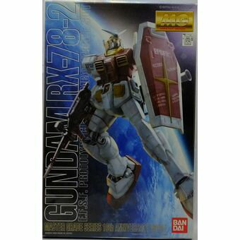 【中古】MG RX-78-2 ガンダム 1年戦争戦勝記念仕様 MG発売10周年記念アジア限定品 併売:18QU 【赤道店】