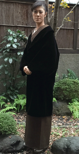 正規品【国産　AGEHARA　アゲハラ　ベルベットコート　黒】上質　へちま衿　和装コート　がこの価格！のサムネイル