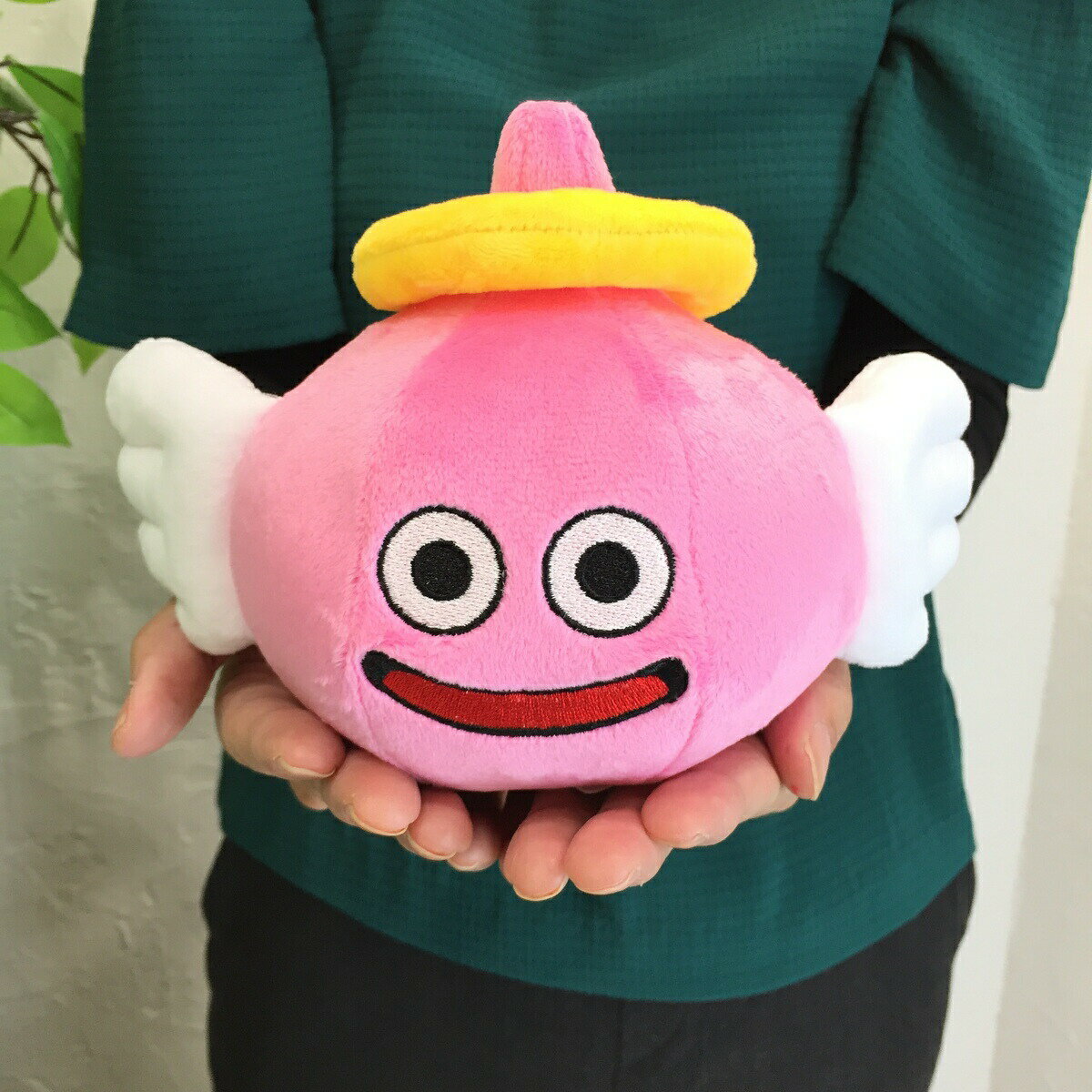ドラクエ スライム グッズ キャラ 【新品】 ドラゴンクエスト スマイル スライム ぬいぐるみ エンゼル スライム M サイズ ドラクエ グッズ アニメ プレゼント かわいい おすすめ 人気 レア ふわふわ 癒し 送料無料 送料込 キャラクター入荷在庫速報　楽天　通販